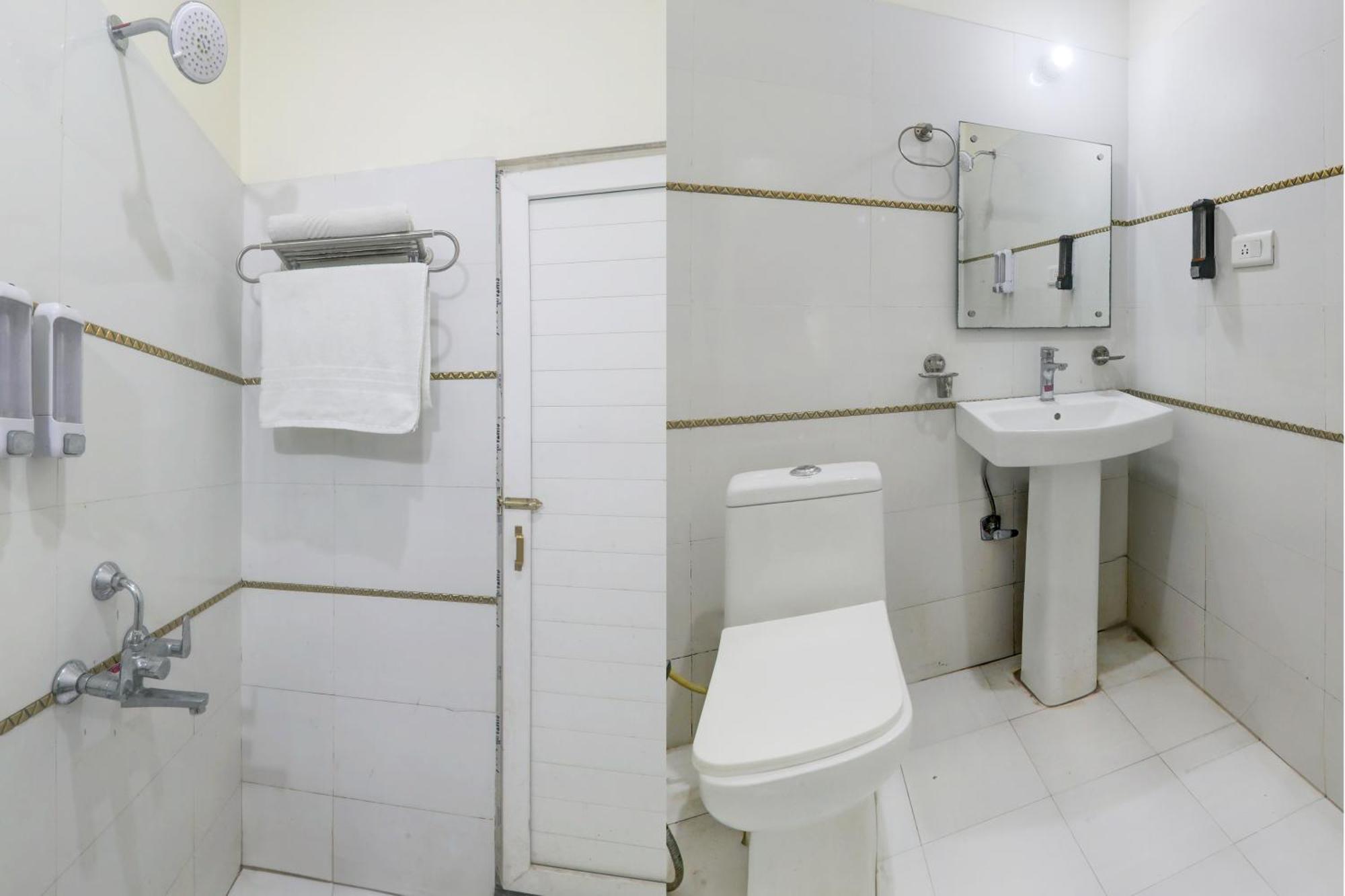 Super Hotel O Banthara Near Airport Banthra Sikandarpur 外观 照片